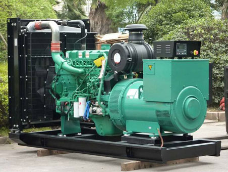黄石港710kw康明斯柴油发电机组图片 黄石港710kw康明斯柴油发电机组图片